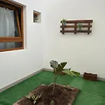 Habitacion En Vecindario