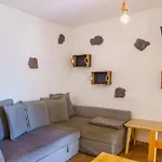 Casa Con Terraza Privada Para Una Ideal Estancia Familiar