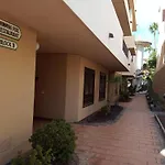 Apartment With Pool And Gardens