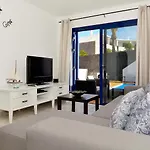 Lanza Coloradas 20, Heated Pool