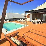 Villa In Lanzarote 100581