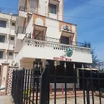 Royal Comfort Hotel