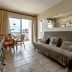 Apartment El Dorado With An Ocean View