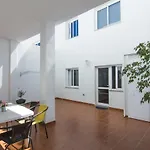 Live Malpais House
