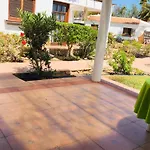 Bungalow Las Vegas Stars Beach