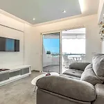 Villamar Studio Las Americas