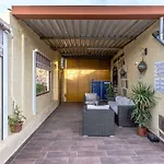 Villa Con Piscina Privada Jardin By Lightbooking