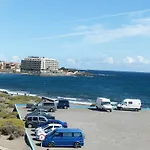 Los Castanos