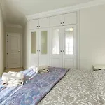 Apartment With Large Terrace In Terrazas Del Duque
