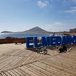 Alquilaencanarias El Medano Mirazul Plaza Roja