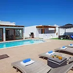 Villa Lilly
