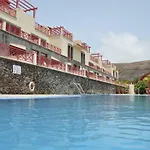 Residencial Beach Apartament Wiffi