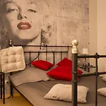 Fantastic Apartment Marilyn Orlando 85