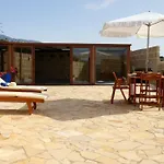 Casa En Finca De Uva Con Piscina Privada, Cubierta Y Climatizada