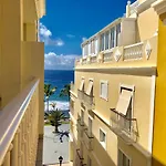 Apartamentos El Faro