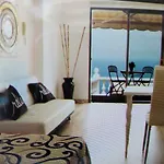 New Apt. Ocean In Home