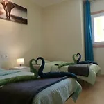 Vida Cotillo - No Stress Holidays