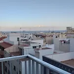 Luminoso, Amplio Y Fresco Piso En Santacruz De Tenerife