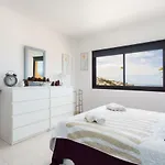 Apartment Paradise Court