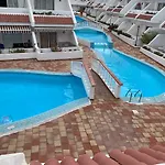 Las Floritas - Las Americas