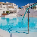 Flower Beach Suite 16
