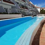 Casa Las Flores With Heated Pool, Only 490 Meters To The Beach, Balcony, Wifi