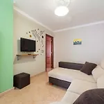 Spacious 3Br 5 Min Walk To Las Canteras - Parking