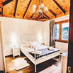 La Casita De Papel