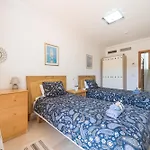 Villa Tauro Topaz