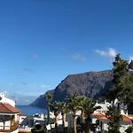 Cozy Vacation Apartment In Los Gigantes