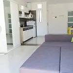 Apartment Sea Breeze