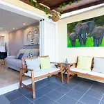 Beautiful Ocean-View Town House