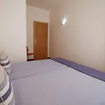 Apartment Close To Canteras Beach 304