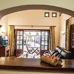Eslanzarote Villa Victoria, Heated Pool, Super Wifi, Sat Tv