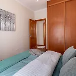Flatguest Nidillos + 3Bdr + Coastal + Wifi