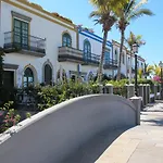 Harbour 11 Apartment