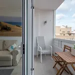 Apartamento Con Terraza Y Piscina En Las Canteras