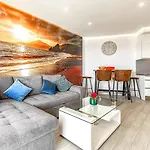 Ocean Garden Apartment With Seaview.
