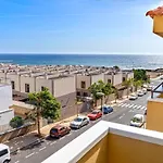 La Perla Beach Apt With Pool
