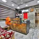 Capital O 36682 Hotel Keshav