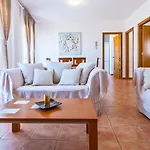 Casa Mika Oliastur 25