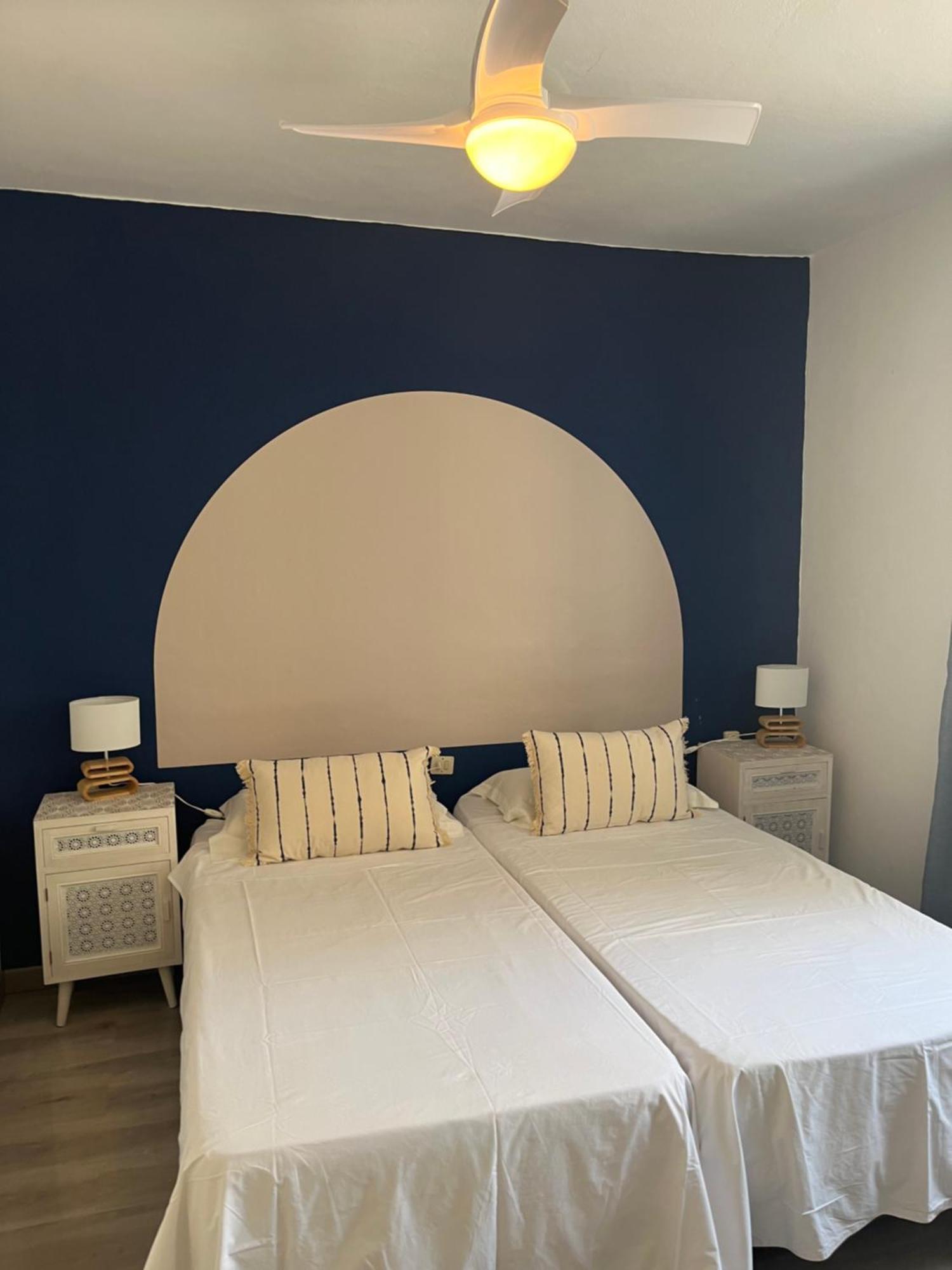 Cornelia's Tc2 Playa Апартаменты Лос Кристианос