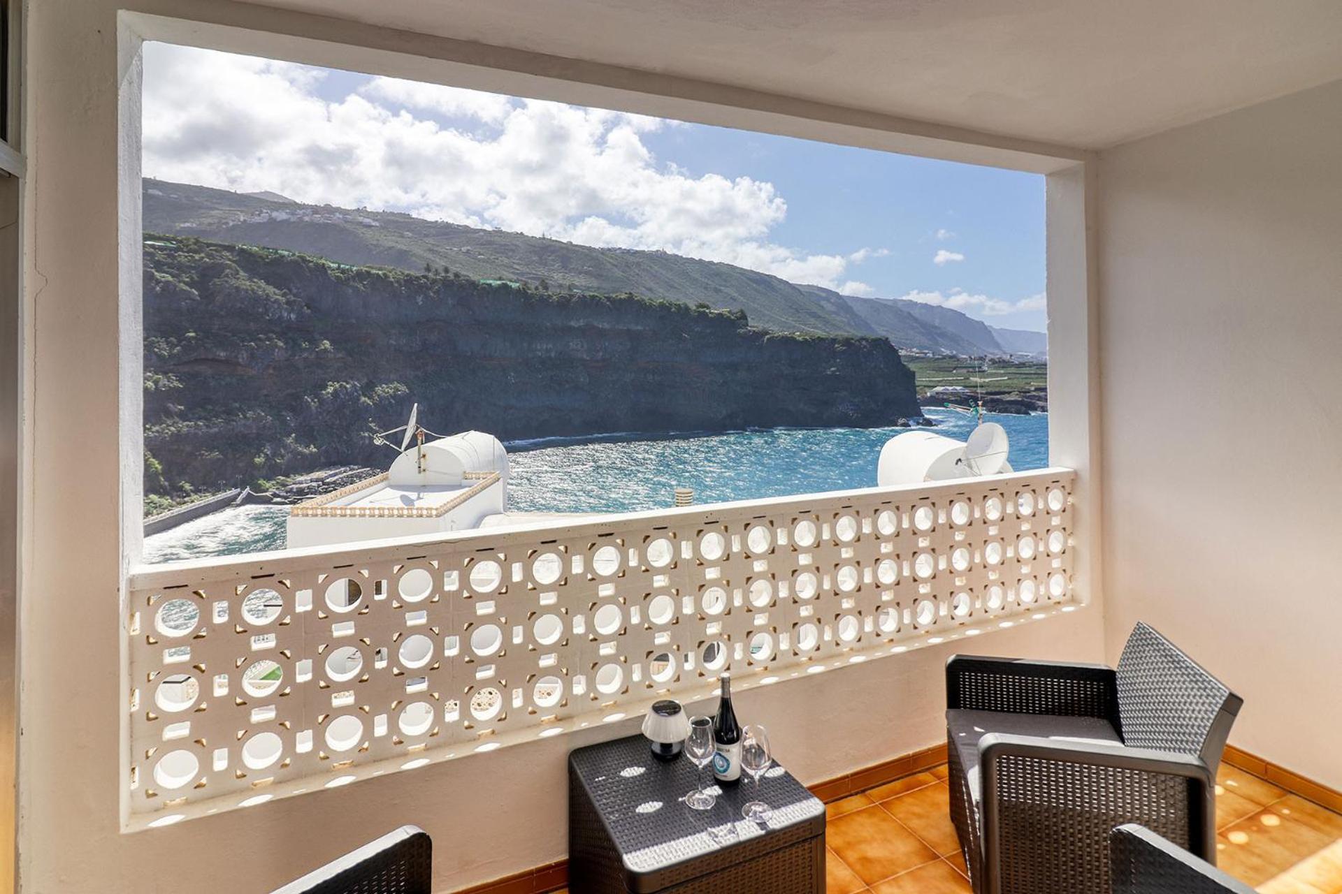 Bright With Ocean View & 50 M From The Apartment Icod De Los Vinos