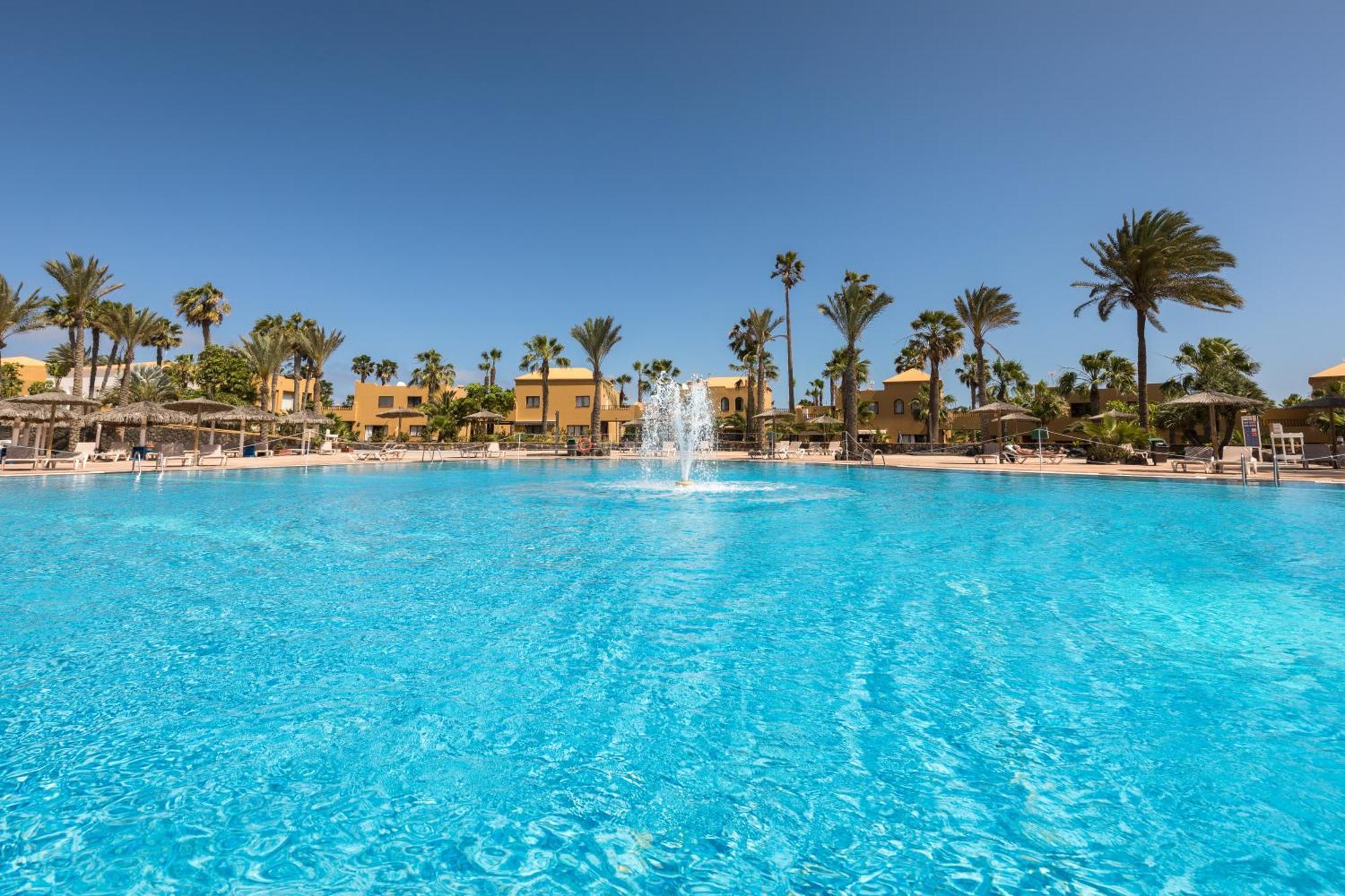 Home2book Tranquil Oasis Apt, Pool & Terrace Appartamento