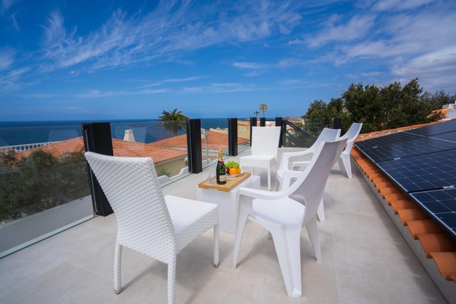 Дом отдыха Ocean Vibes With Sea View And Private Heated Pool Кальяо-Сальвахе